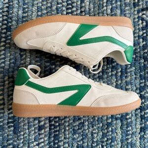 Off White & Green Dolce Vita Quantum Sneakers